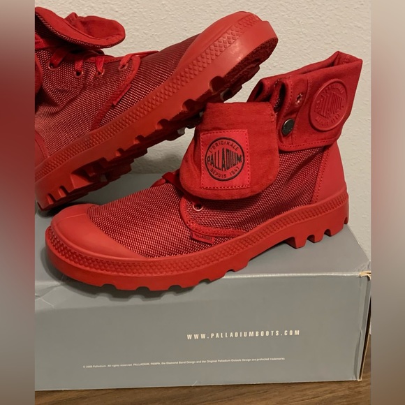 Men's NIB Palladium Mono Chrome Baggy II Boots Men's 8.5,9,9.5,11 - Picture 2 of 11